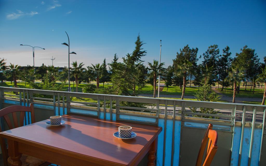 Seaside Luxury Apartment Батумі Екстер'єр фото