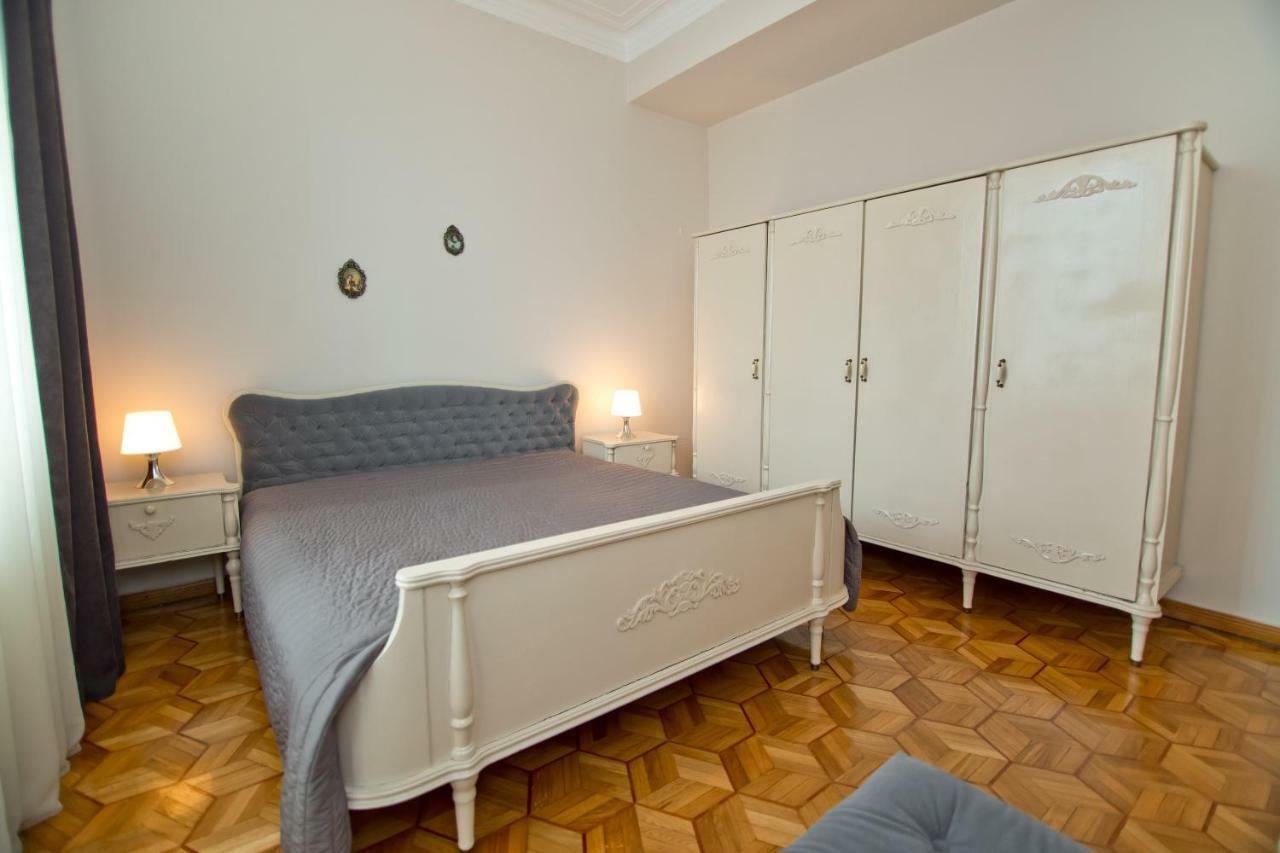 Seaside Luxury Apartment Батумі Екстер'єр фото